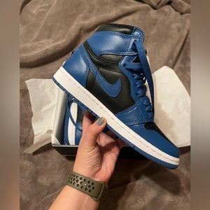 Air Jordan 1 Retro High OG (Dark Marina Blue)